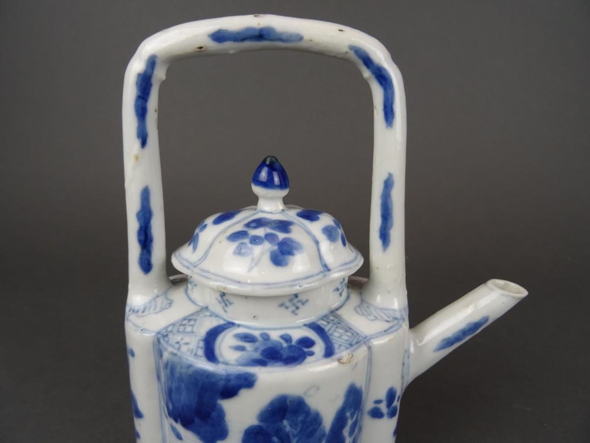 Porcelain B/W teapot - Image 3 of 5