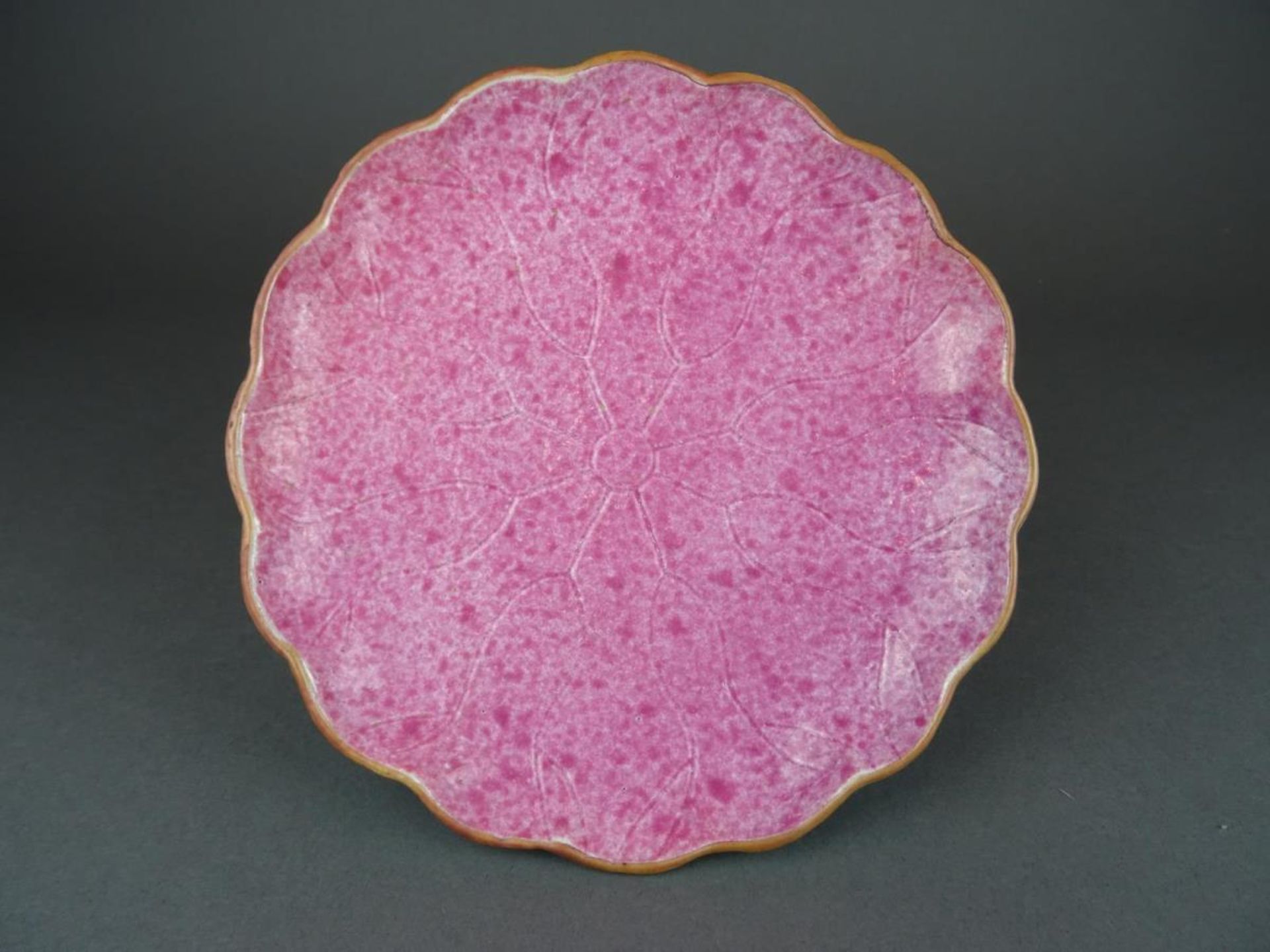Porcelain ruby stemcup - Image 2 of 6