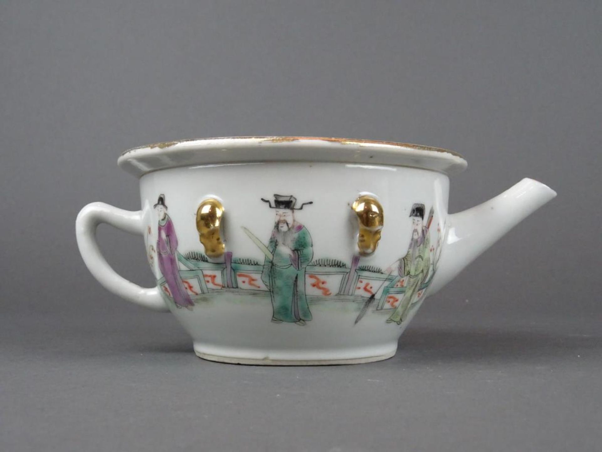 Porcelain famille rose teapot - Bild 2 aus 7