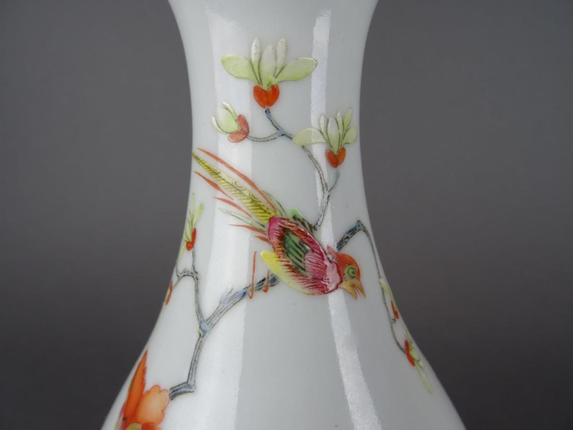 Chinese porcelain Famille rose vase - flowers - Image 4 of 7