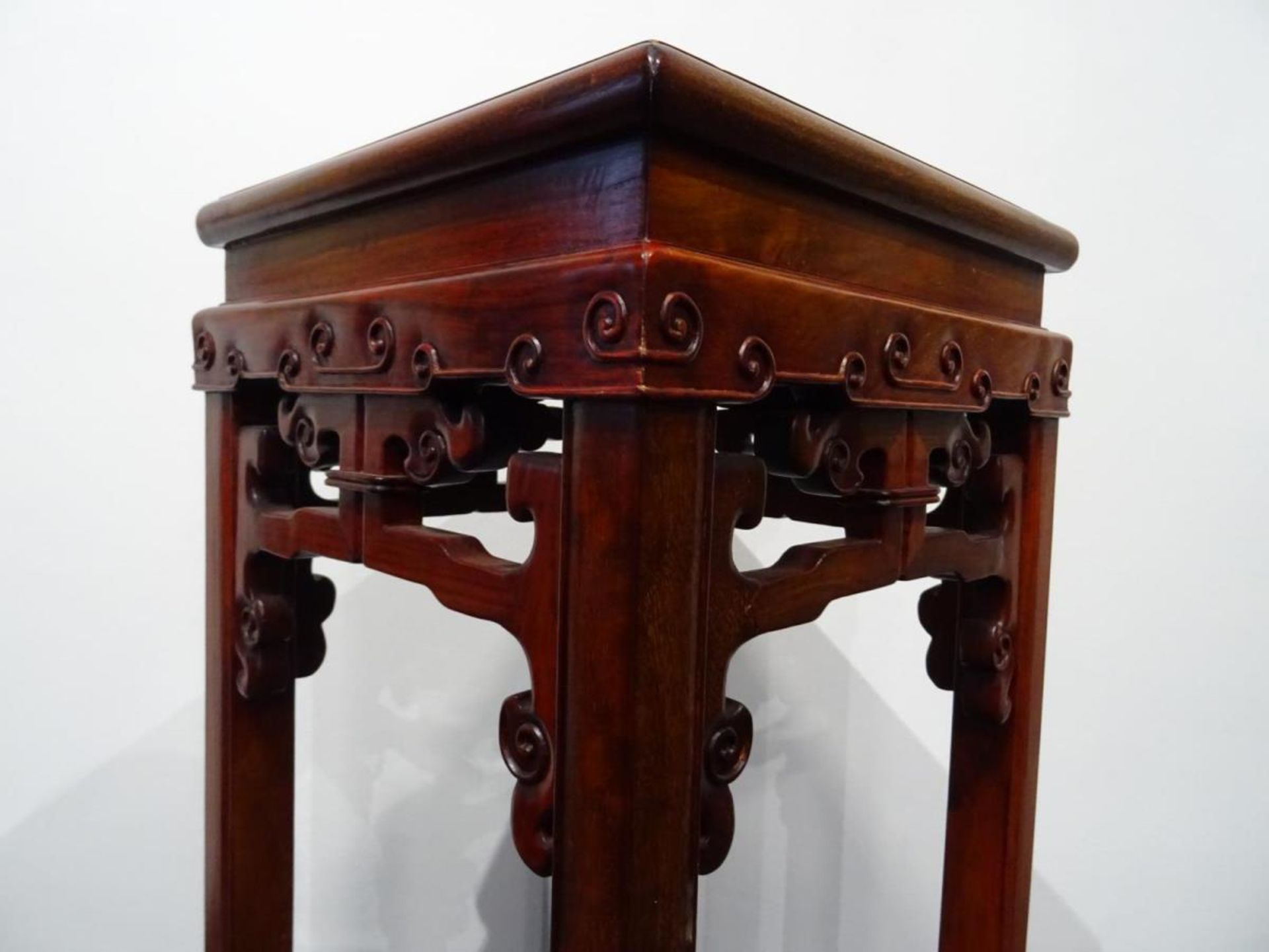 Mahogany wooden stand - Bild 4 aus 5