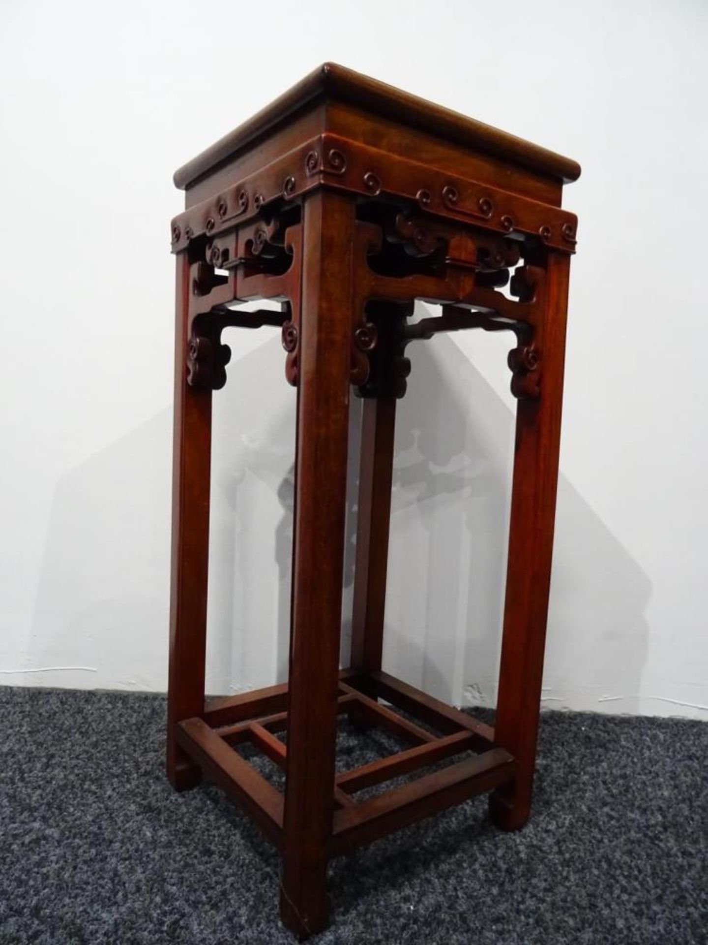 Mahogany wooden stand - Bild 2 aus 5