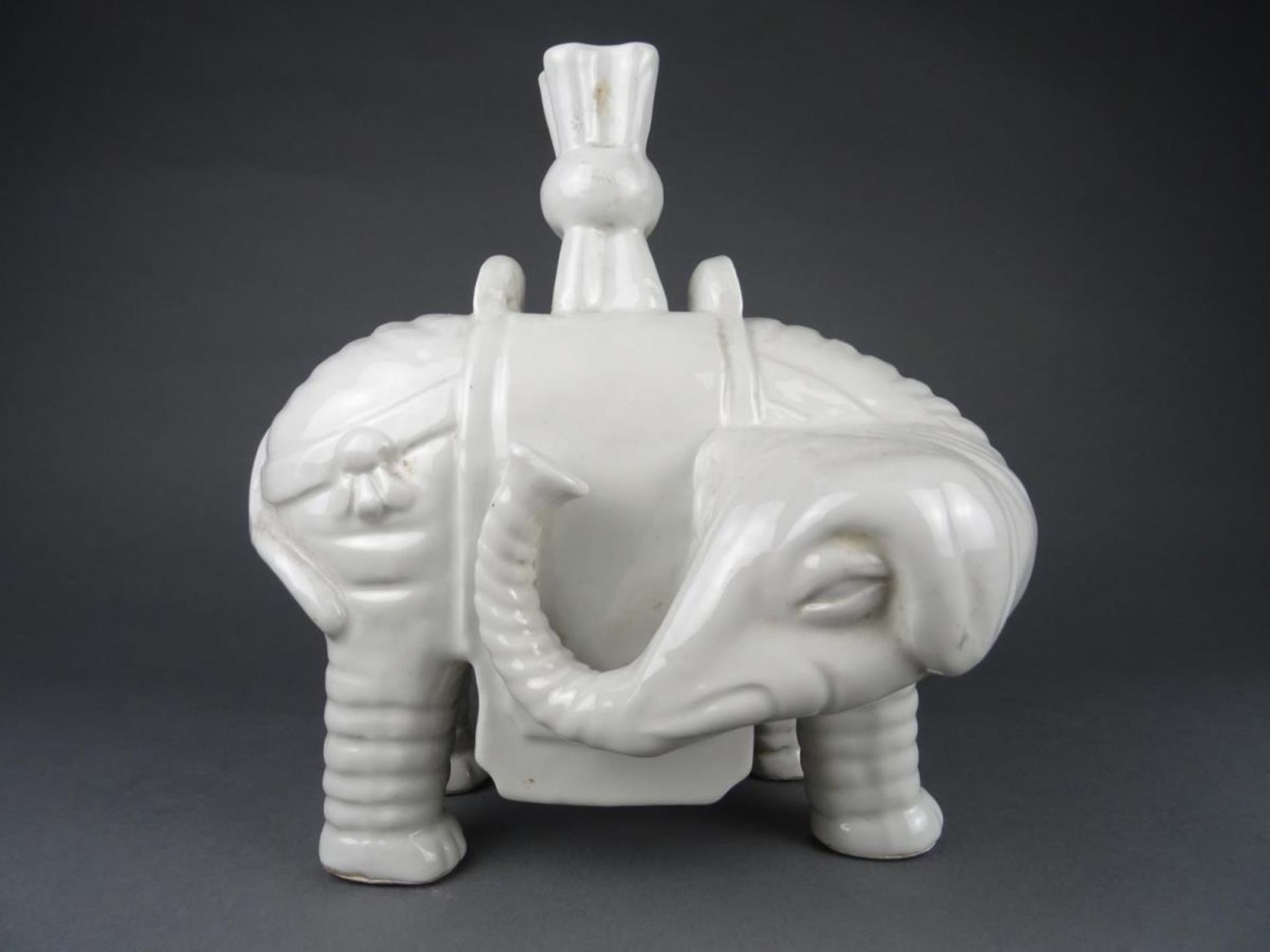 Blanc de Chine Elephant