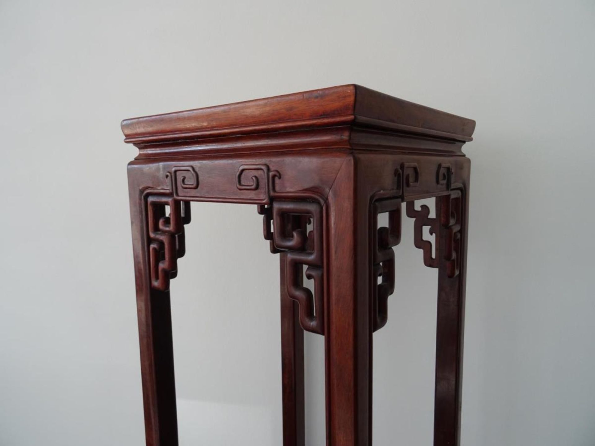 Mahogany wooden stand - Bild 3 aus 4