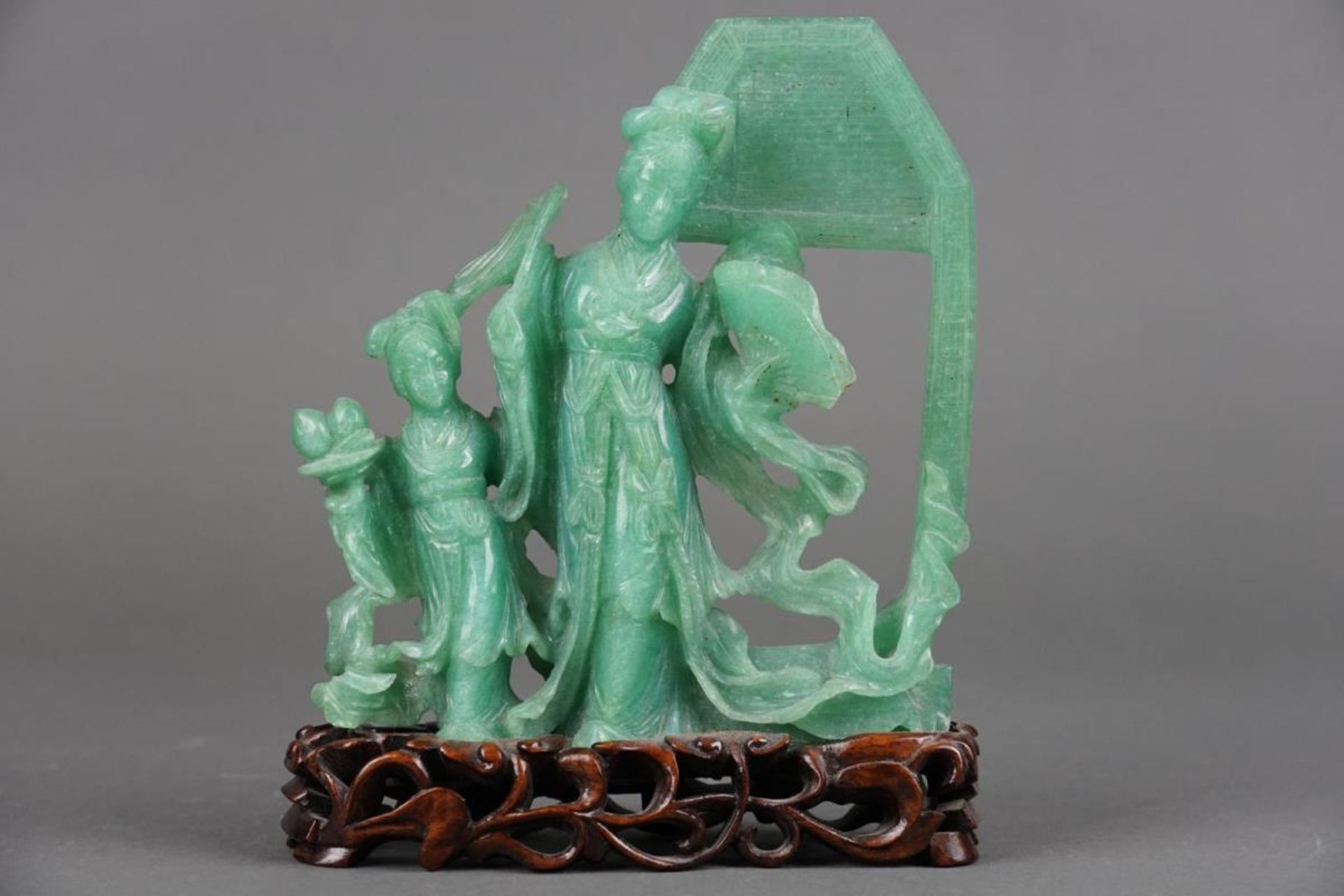 Jade sculpture