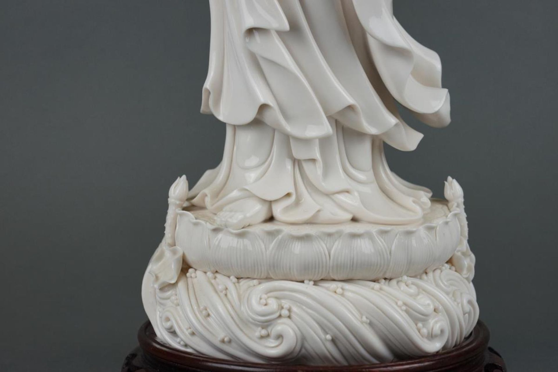 Blanc de Chine Guanyin - Bild 3 aus 5