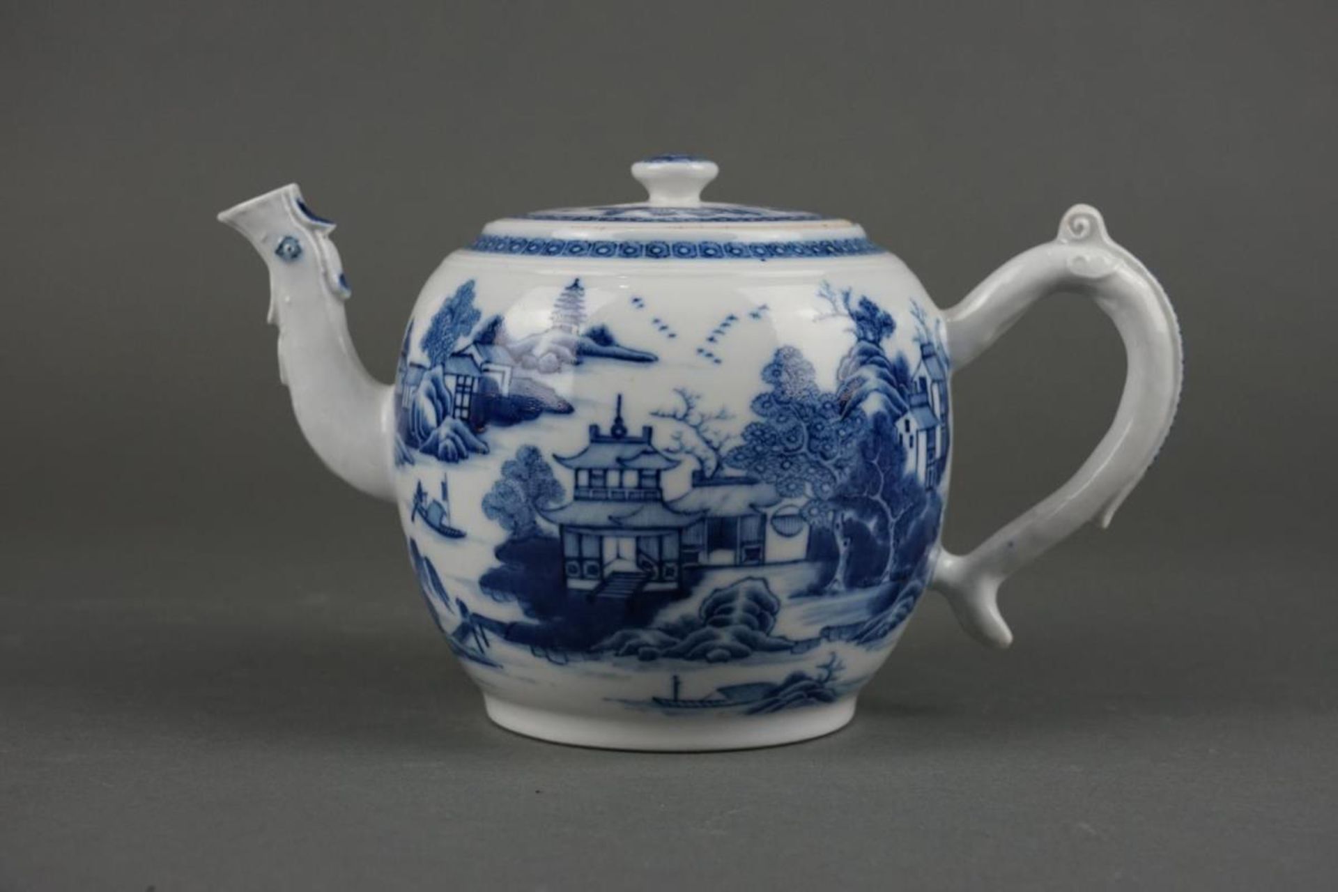 Porcelain B/W teapot