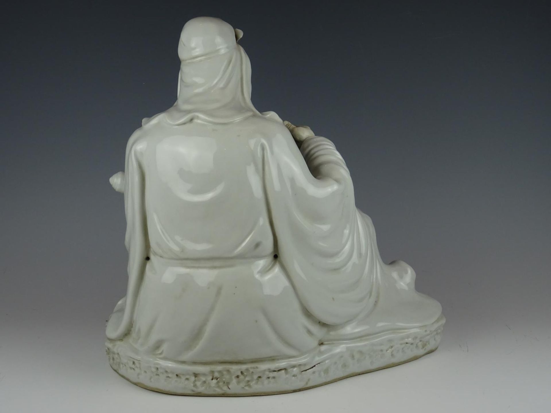 Blanc de Chine statue - Image 2 of 4