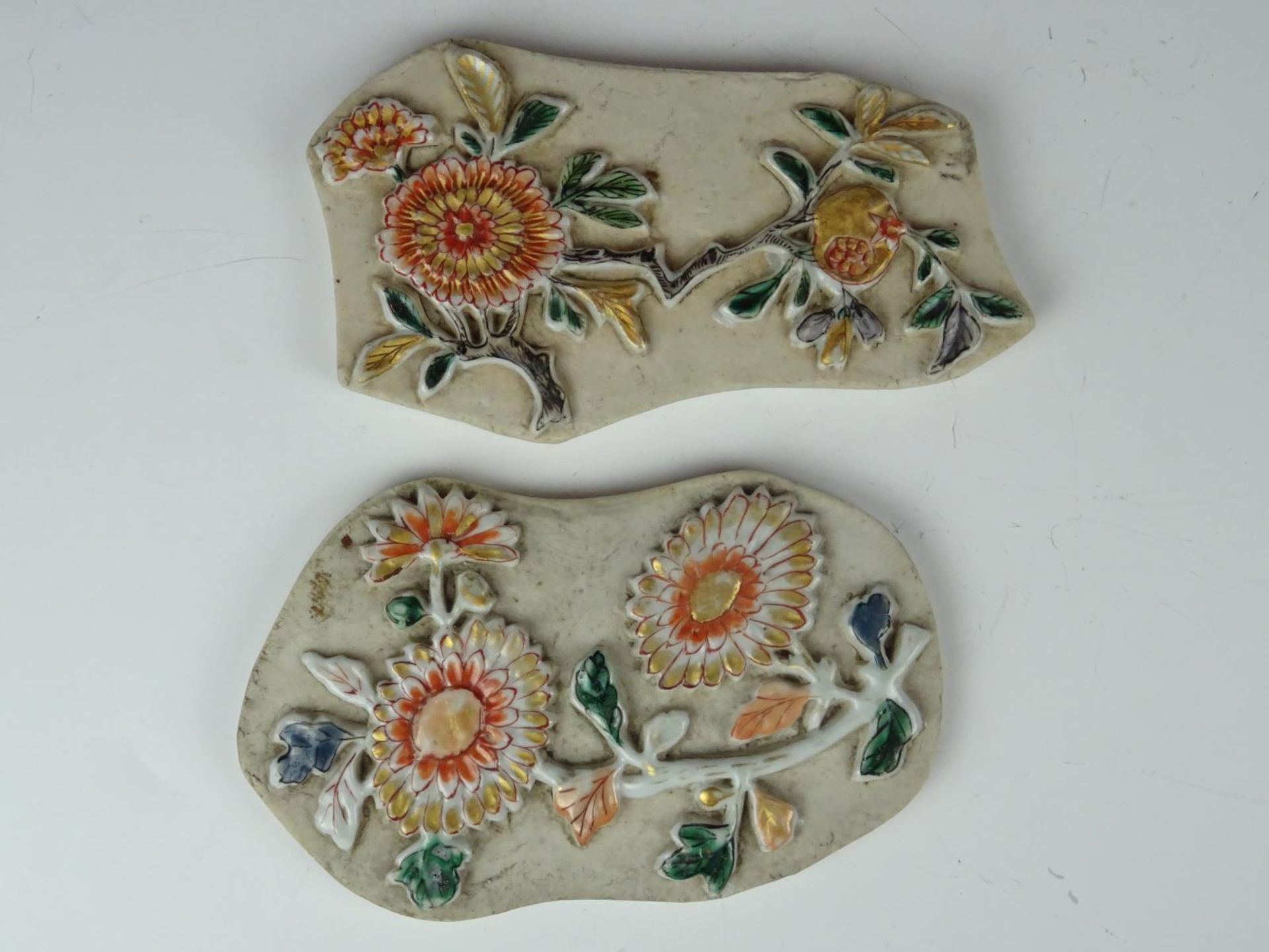 Six porcelain tiles - Image 5 of 9