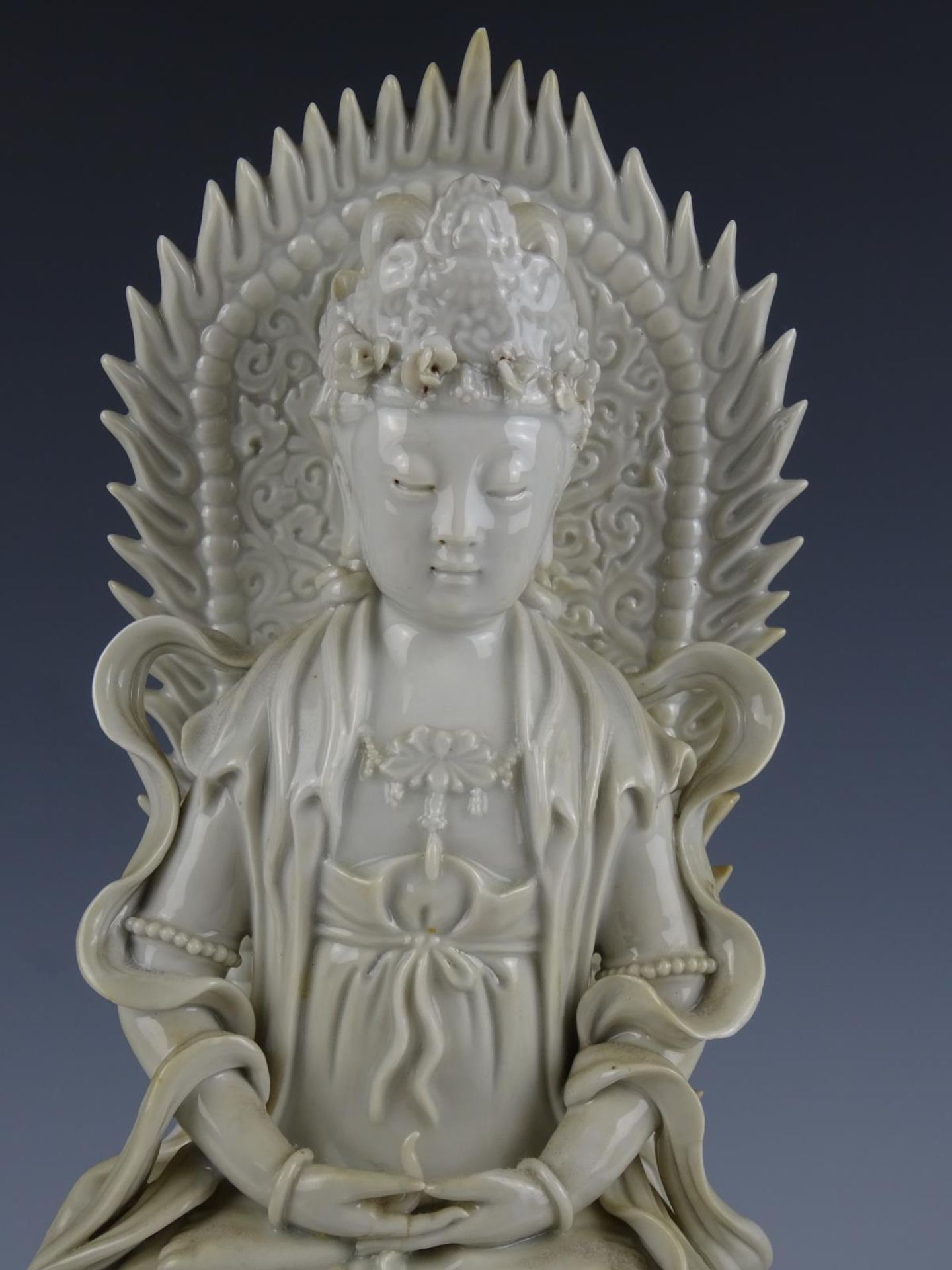 Blanc de chine Guanyin - Bild 2 aus 6