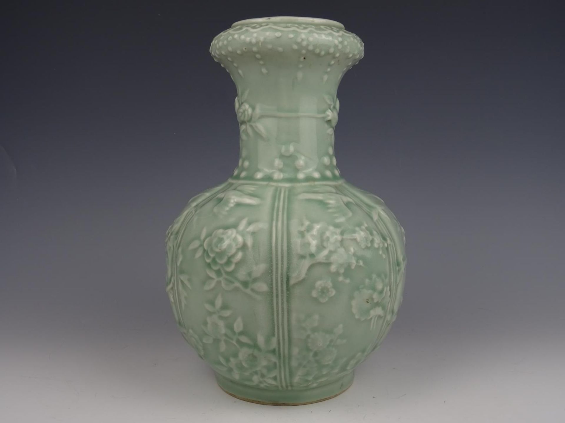 Celadon vase - Image 2 of 8