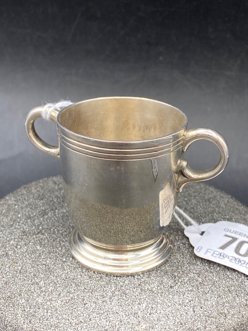 SILVER 2 HANDLED URN OF SMALL SIZE, POSSIBLY A MEASURE, LONDON 1942 BY W&W,