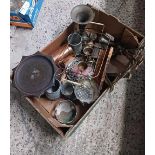 CARTON OF MISC BRASS & COPPER ITEMS INCL; VASES, BRASS PICTURE FRAMES, TEA LIGHT HEATER,