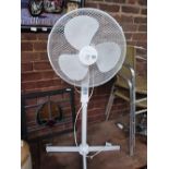 12" PEDESTAL FAN,