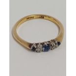 AN ANTIQUE SAPPHIRE & DIAMOND 5 STONE RING SET IN 18ct & PLATINUM,