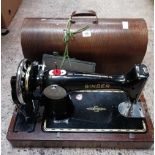 VINTAGE SINGER SEWING MACHINE WITH CASE