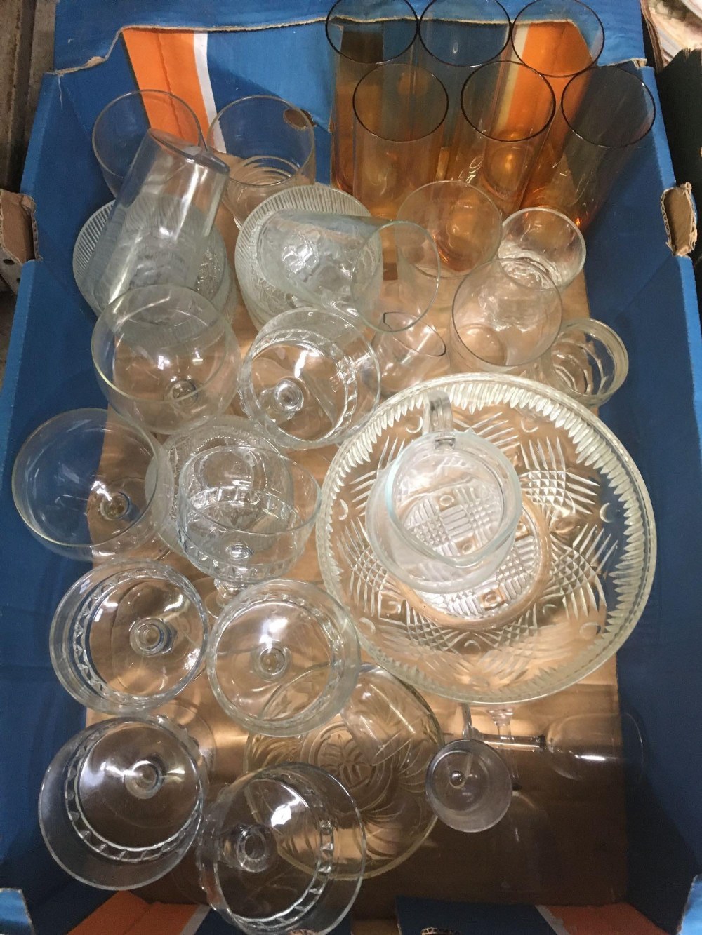 CARTON OF MIXED GLASSWARE, DESSERT DISHES, BOWLS,