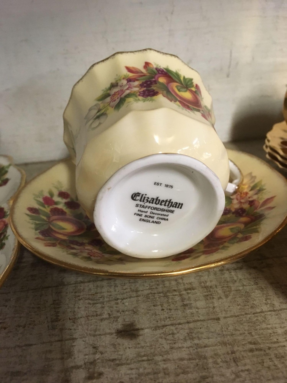 GOLD COLOURED WADE COFFEE SET & A ROYAL ALBERT TEA SET & ELIZABETHAN CUPS & SAUCERS - Image 5 of 5