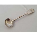 A VICTORIAN EXETER SILVER SALT SPOON, 1852 BY JW,