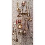CARTON WITH SMALL QTY OF BRASS ITEMS