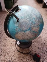 PLASTIC ELECTRICAL GLOBE