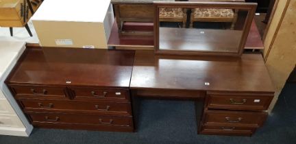 MODERN G-PLAN DRESSING TABLE & MATCHING CHEST OF 4 DRAWERS