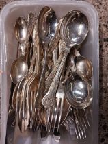 SMALL CARTON OF MISC SHELL & HUSK PLATED CUTLERY