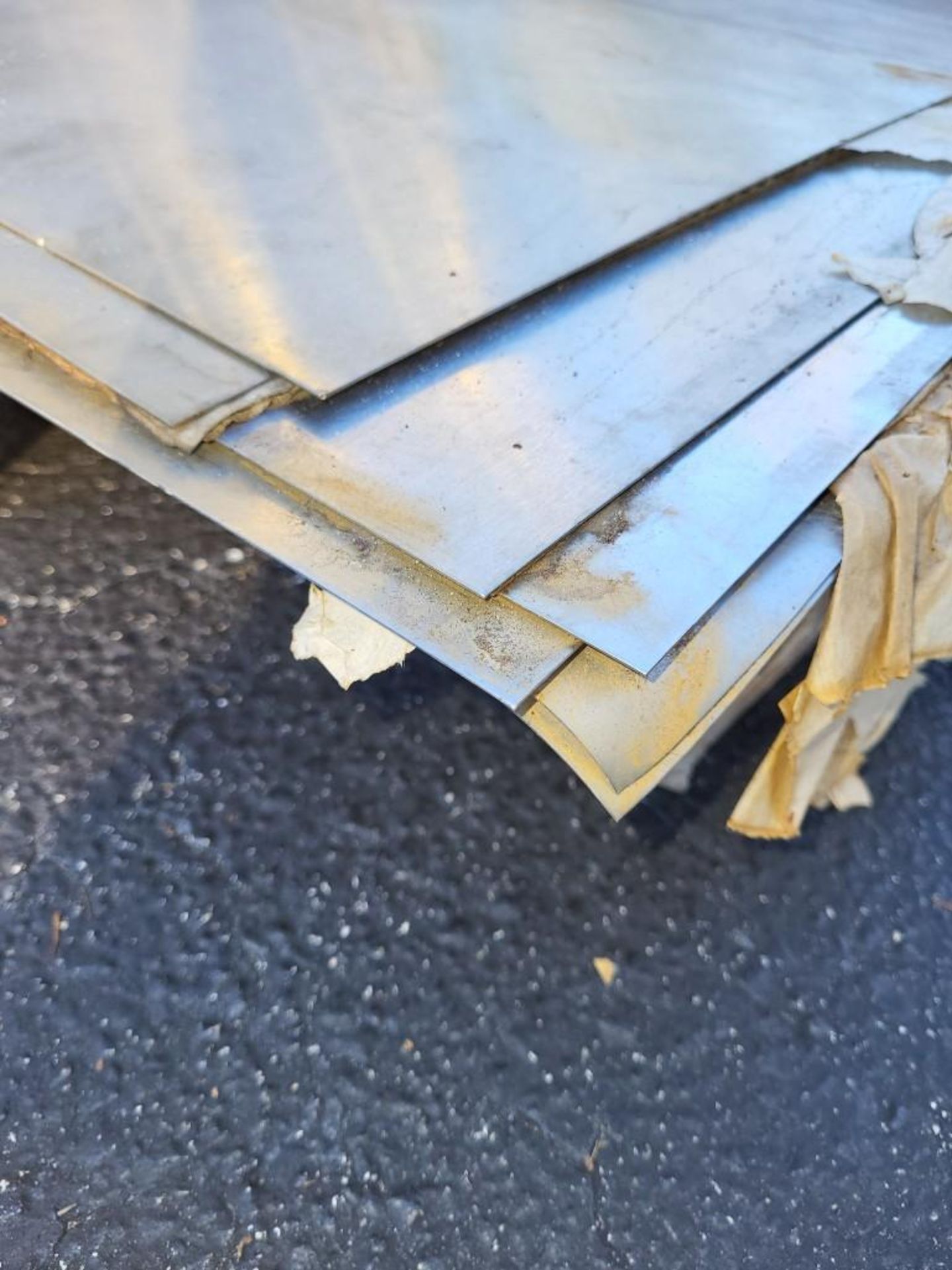 METAL STOCK - LOT OF SHEET METAL - STEEL, ALUMINUM ETC. - Image 5 of 8