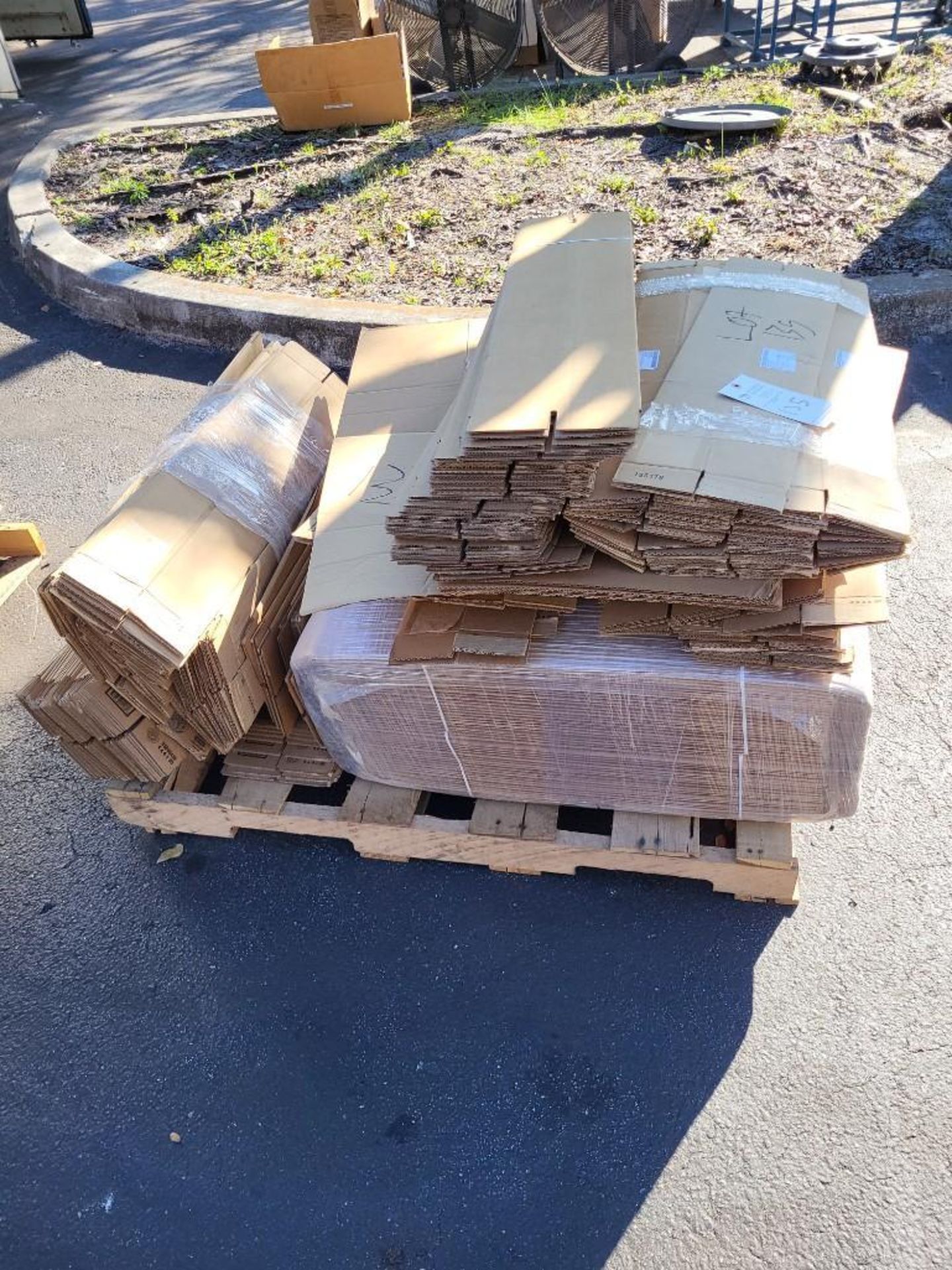 SHIPPING SUPPLIES - ASSORTED CARDBOARD BOXES - Image 2 of 6