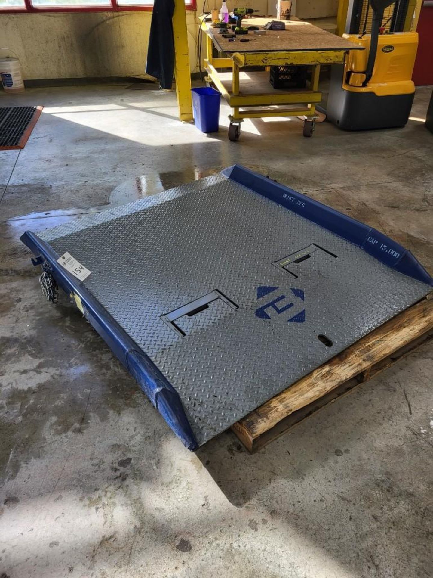TOOLS - BLUFF MANUFACTURING STEEL CONTAINER RAMP / DOCKBOARD - 15,000 LB. CAPACITY - Image 2 of 7