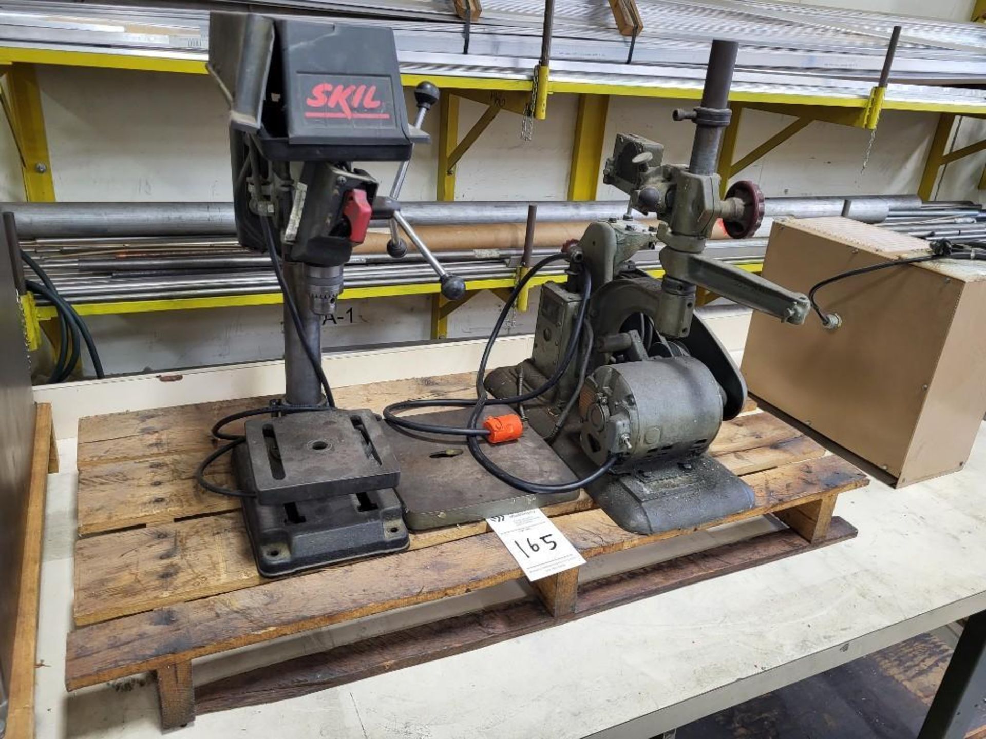 TOOLS -SKIL 8" BENCHTOP DRILL PRESS AND FILING MACHINE