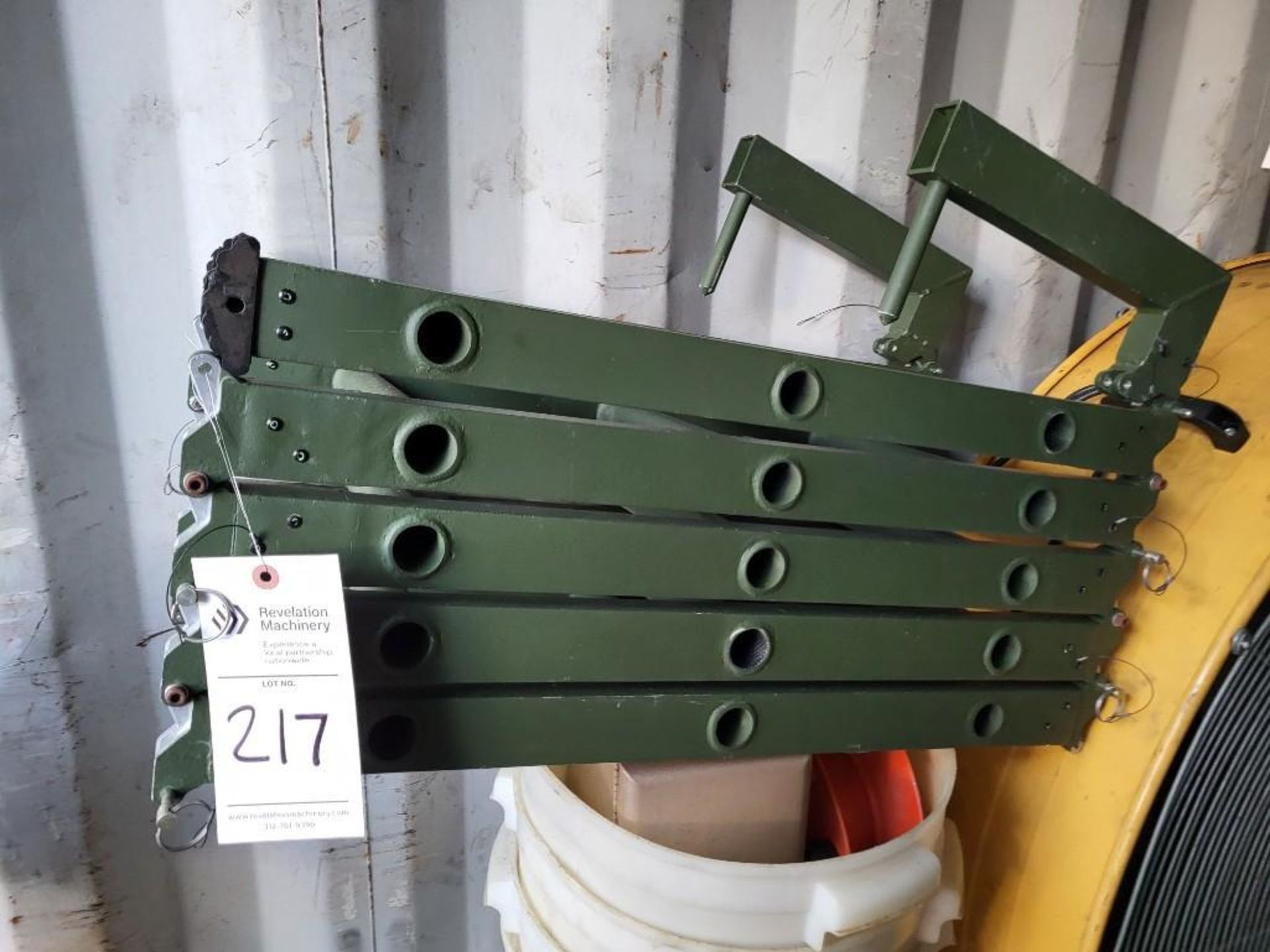 TOOLS - MILITARY FOLDING LADDER - Image 2 of 3