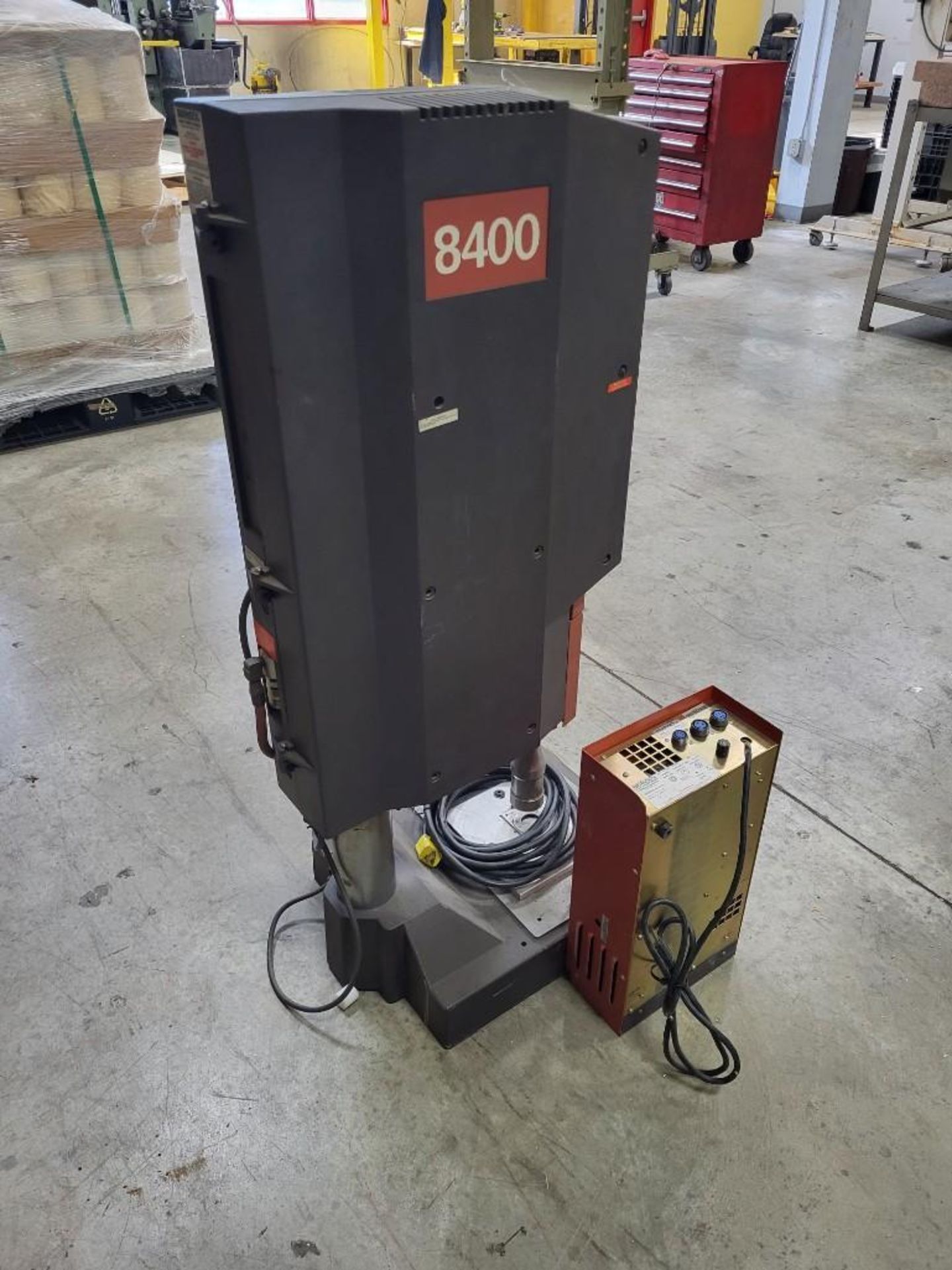 MACHINERY - BRANSON 8400 SERIES ULTRASONIC WELDER WITH E-150C ULTRASONIC WELDING POWER SUPPLY - Image 9 of 10