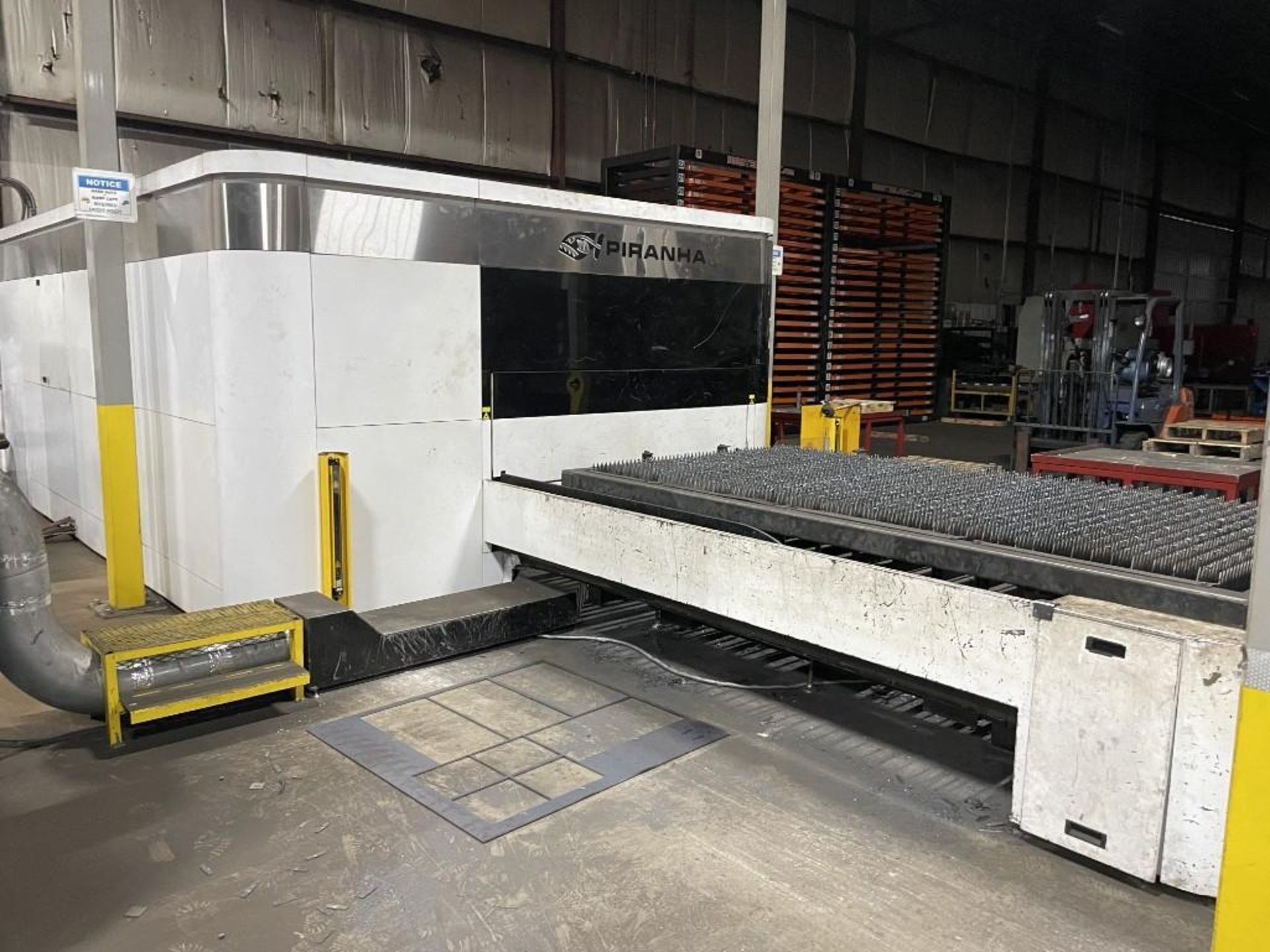 12,000 WATT PIRANHA 1530 FIBER LASER, 2017 – 5′ X 10′ TABLE - Image 2 of 9