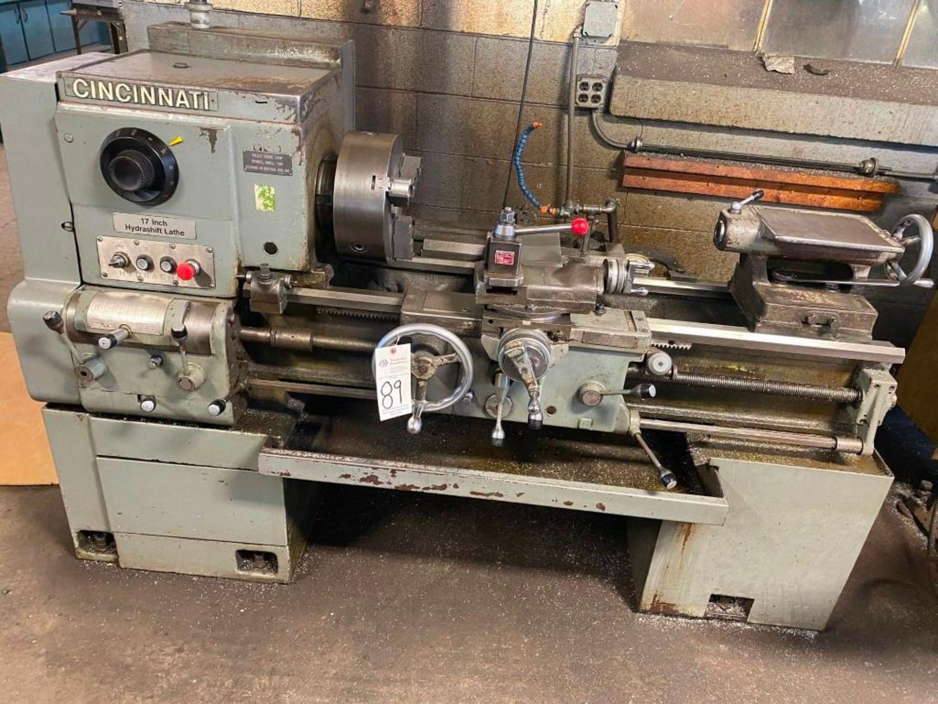 CINCINNATI MILACRON 17X30 LR HYDRA SHIFT METALWORKING LATHE, 17 INCH