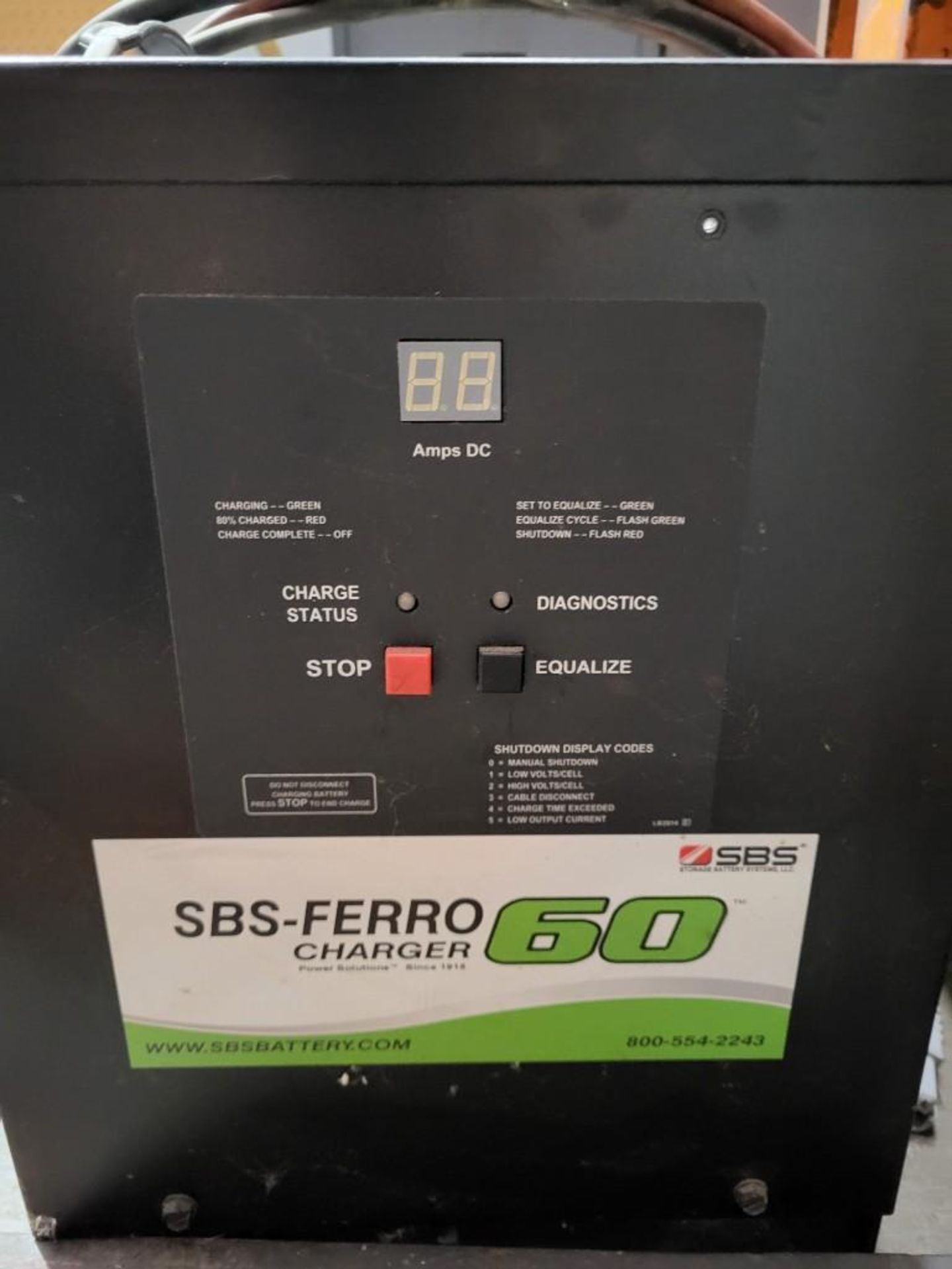 RAYMOND NARROW AISLE FORKLIFT WITH SBS BATTERY AND CHARGER - Image 11 of 11