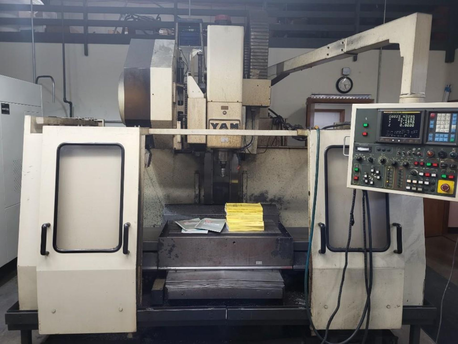 YANG MV-3A CNC VERTICAL MACHINING CENTER, FANUC 0M