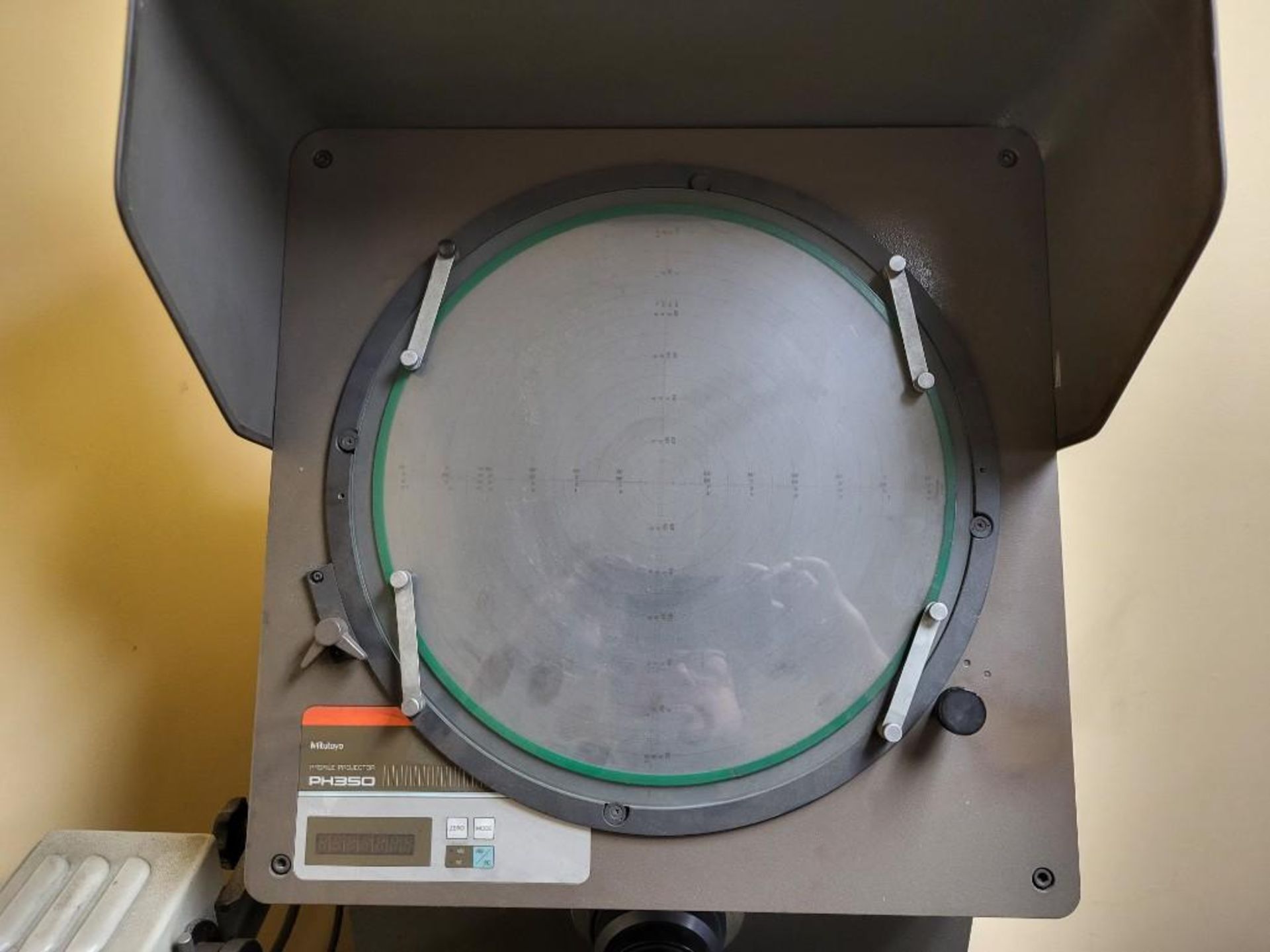 MITUTOYO PH-350 OPTICAL COMPARATOR / PROFILE PROJECTOR; FLOOR MODEL - Image 5 of 9