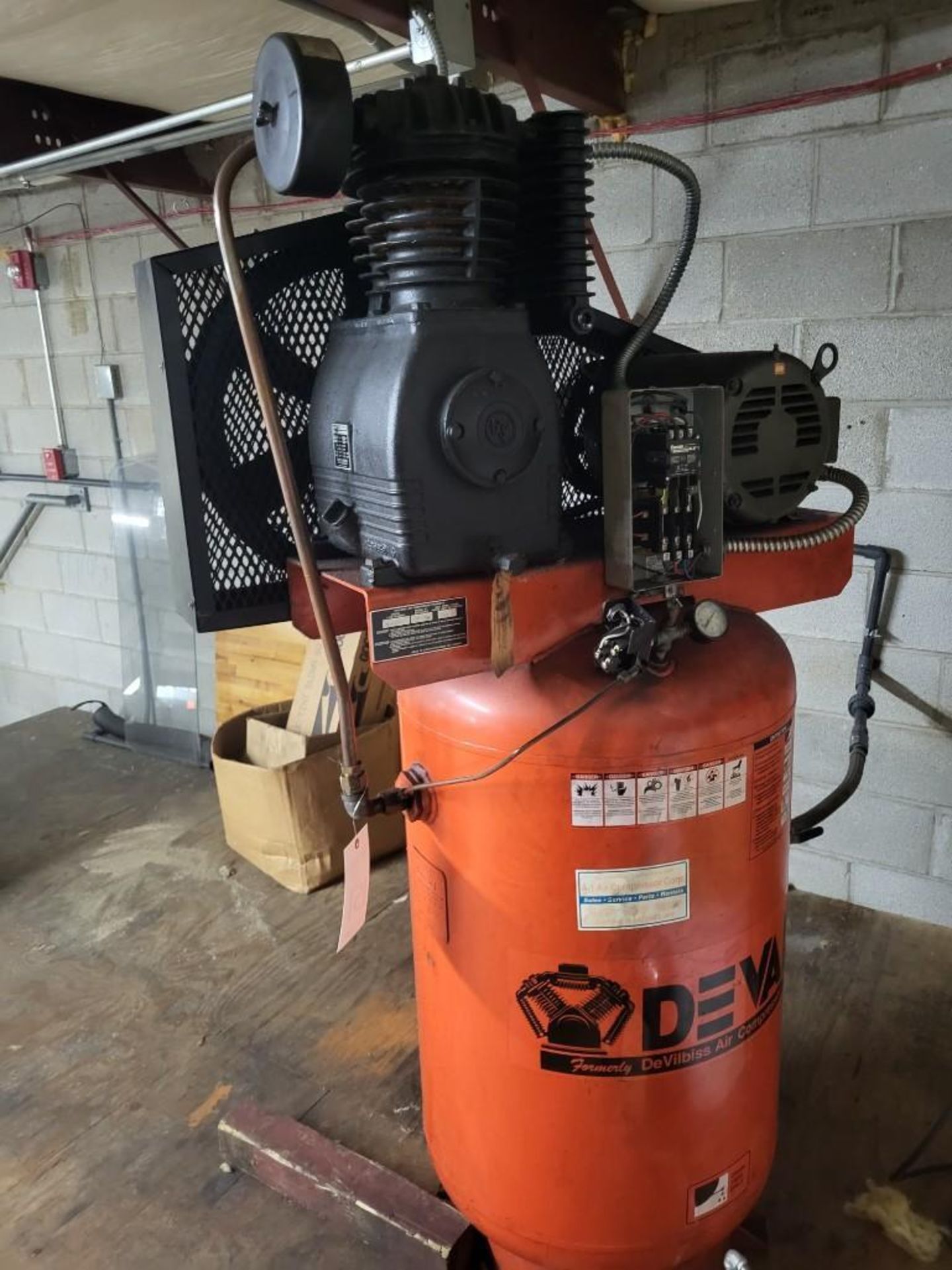 DEVILBISS MODEL 247 AIR COMPRESSOR WITH 73 GALLON TANK - Image 3 of 8