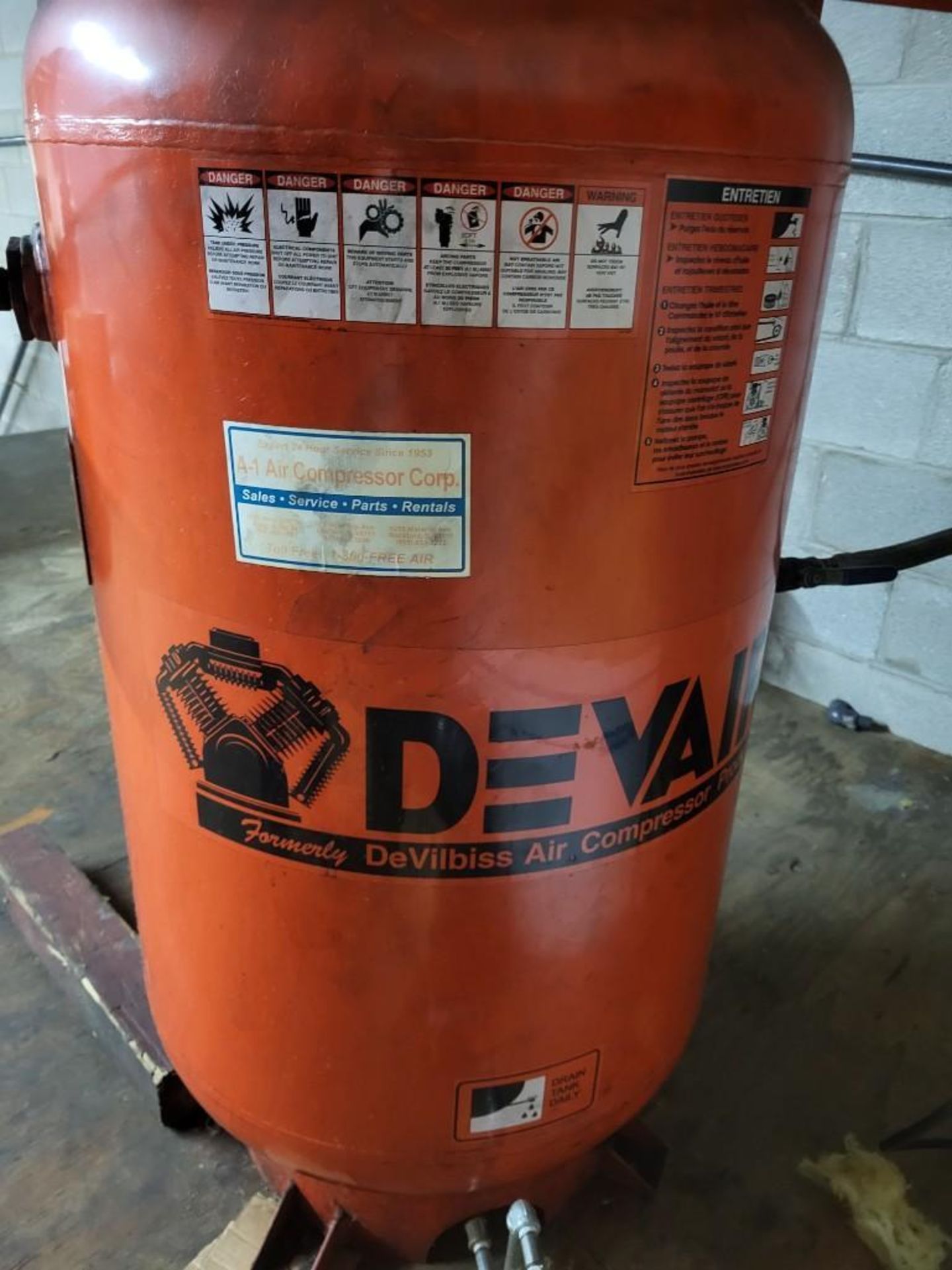 DEVILBISS MODEL 247 AIR COMPRESSOR WITH 73 GALLON TANK - Image 5 of 8