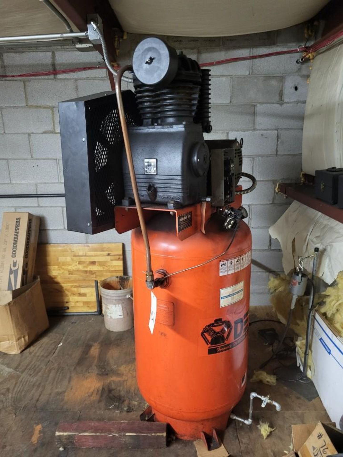 DEVILBISS MODEL 247 AIR COMPRESSOR WITH 73 GALLON TANK