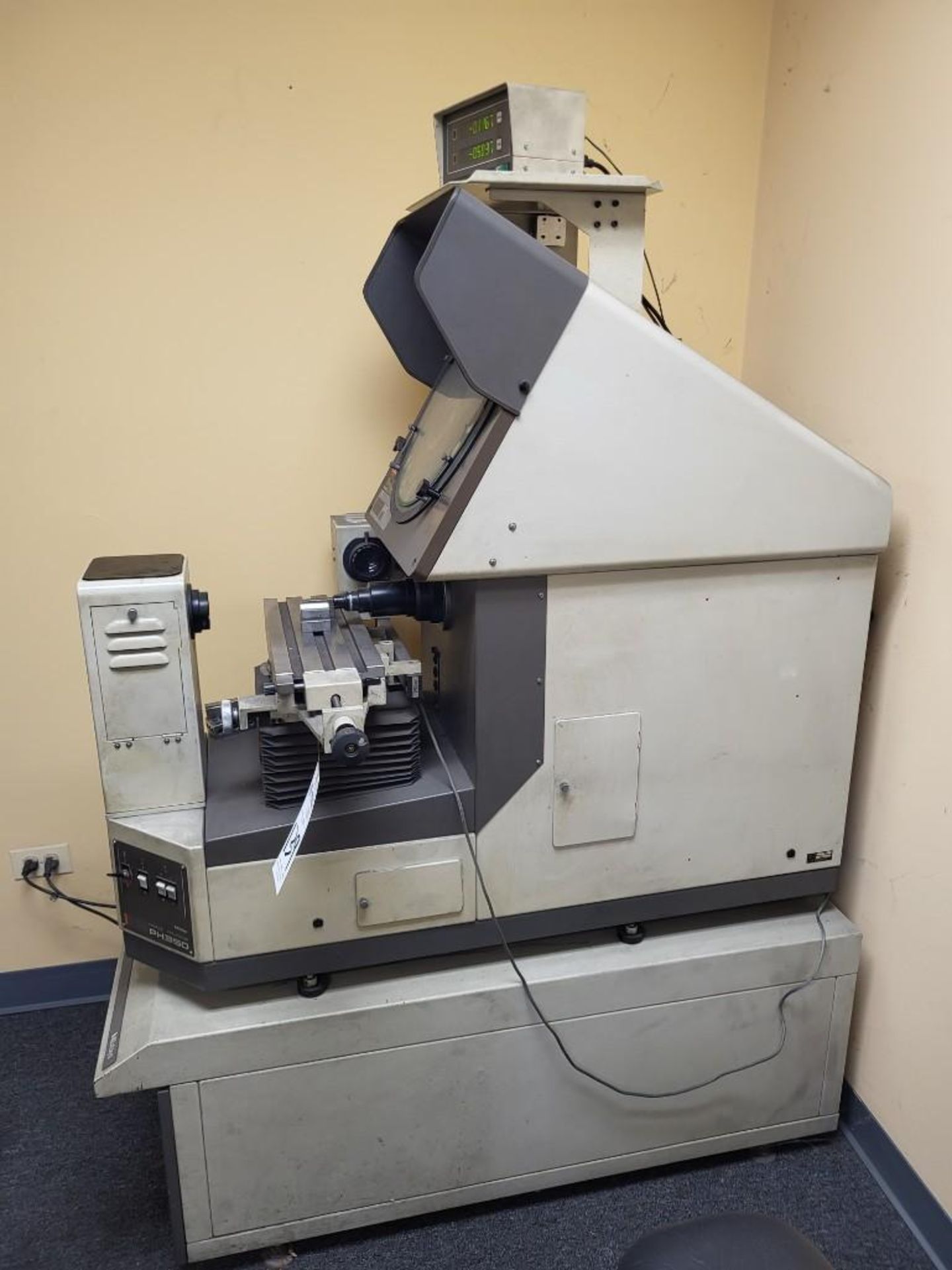 MITUTOYO PH-350 OPTICAL COMPARATOR / PROFILE PROJECTOR; FLOOR MODEL - Image 3 of 9