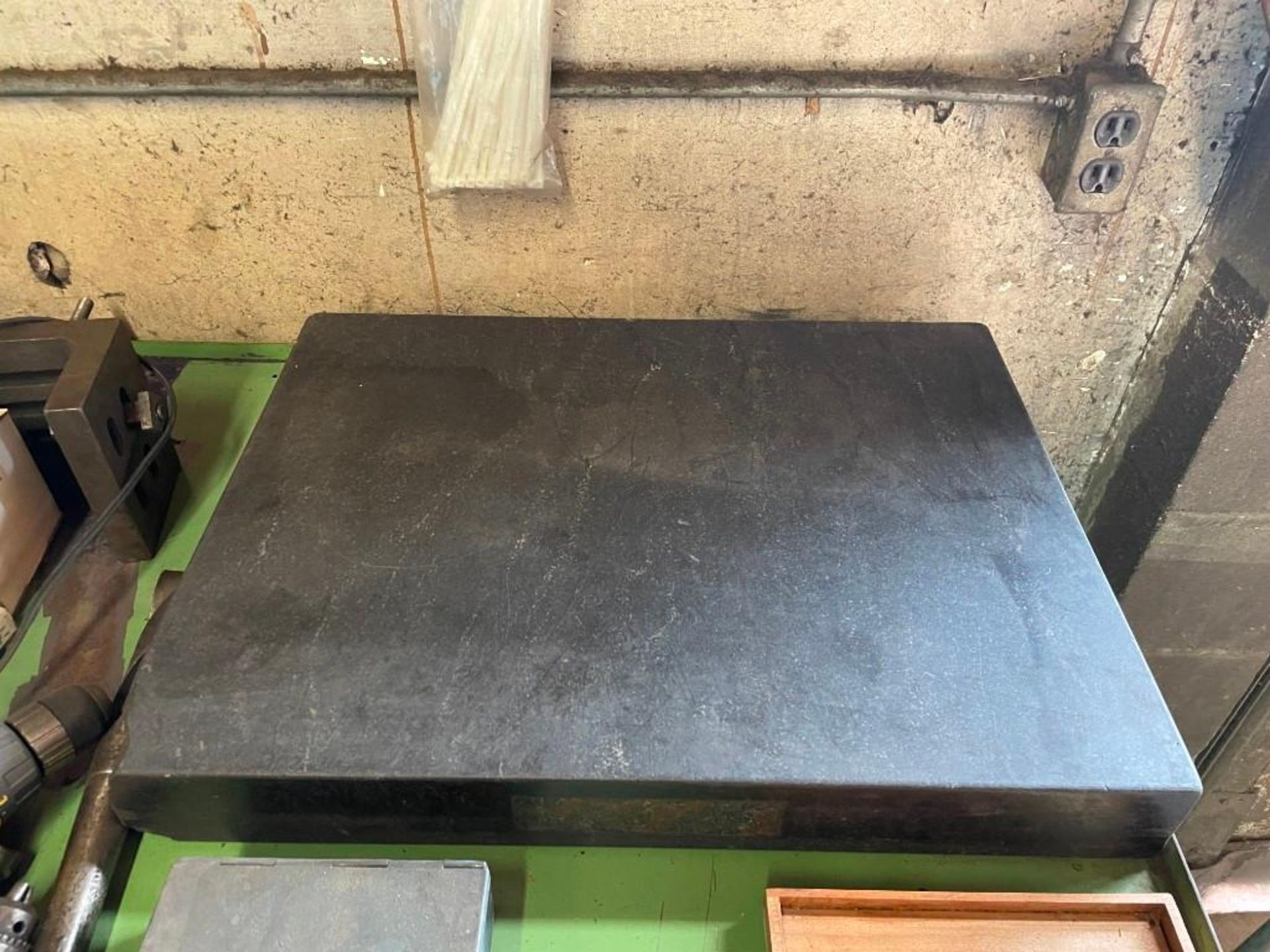 GREEN TOOLING CABINET WITH CONTENTS, TOOLING, COLLETS, SURFACE PLATE, ETC. - Image 4 of 17