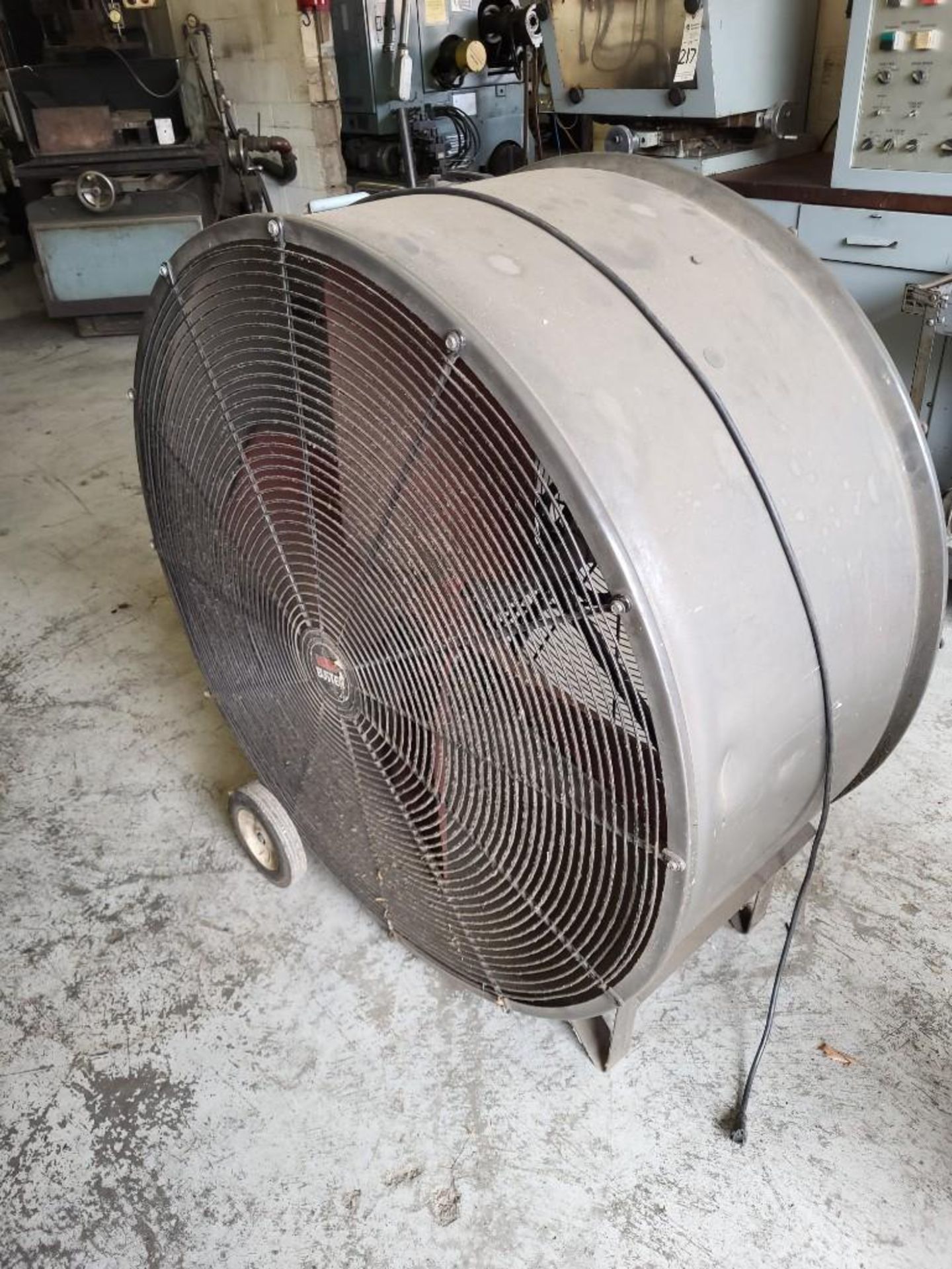 HEAT BUSTER TPC4213 SHOP FAN - Image 3 of 4