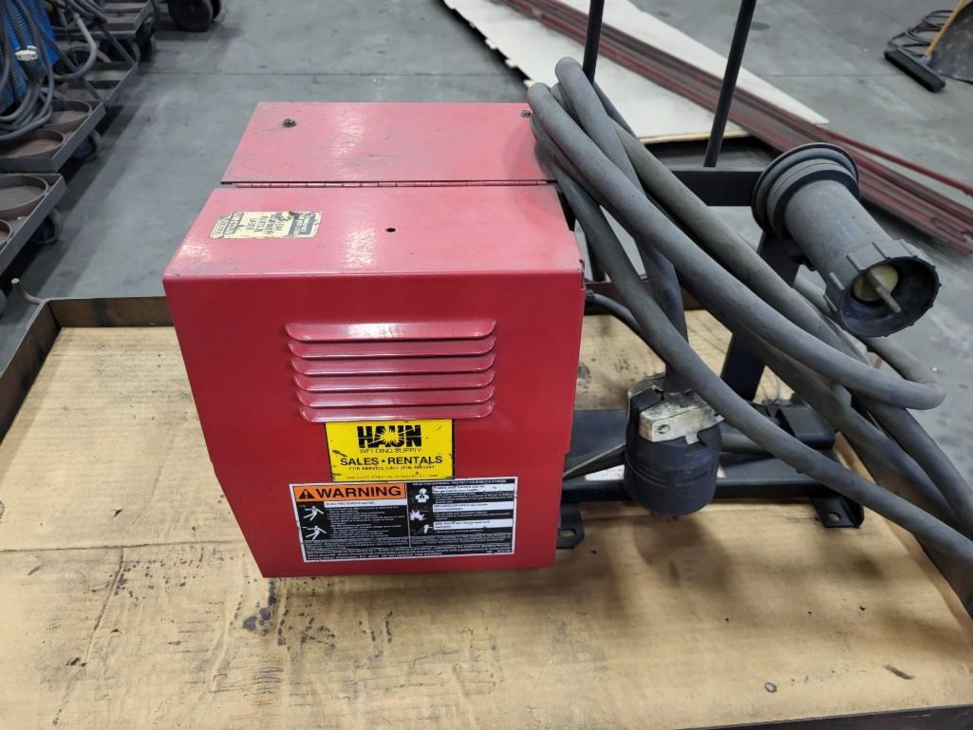 LINCOLN ELECTRIC INVERTEC STT MIG WELDER WITH LN-742 WIREFEEDER - Image 5 of 9