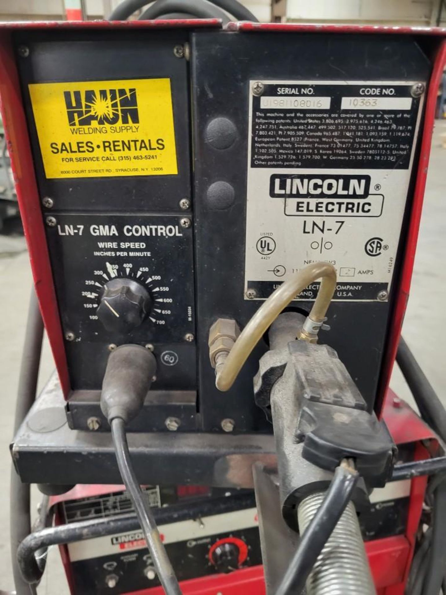 LINCOLN ELECTRIC CV-300 MIG WELDER WITH LN-7 WIRE FEEDER - Image 5 of 8