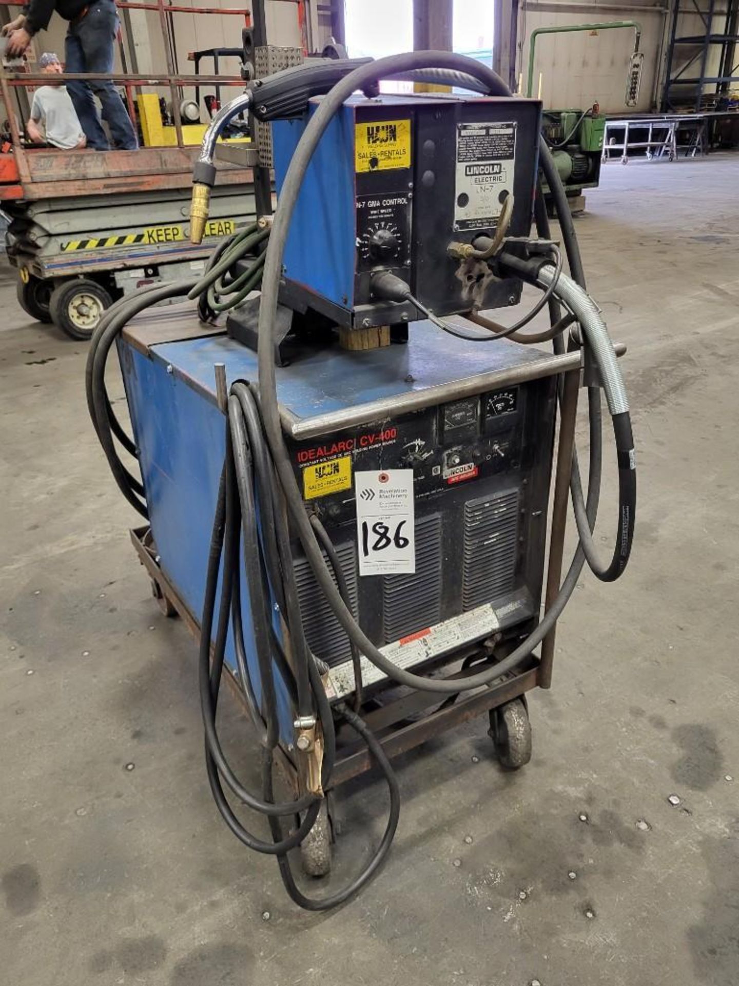 LINCOLN ELECTRIC IDEALARC CV-400 MIG WELDER WITH LN-7 WIRE FEEDER
