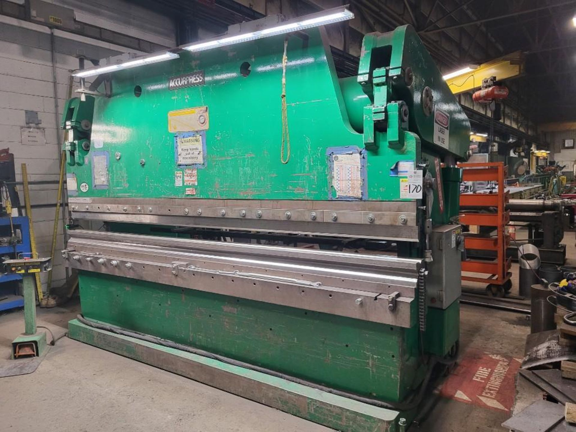 ACCURPRESS 250 TON PRESS BRAKE MODEL 725012