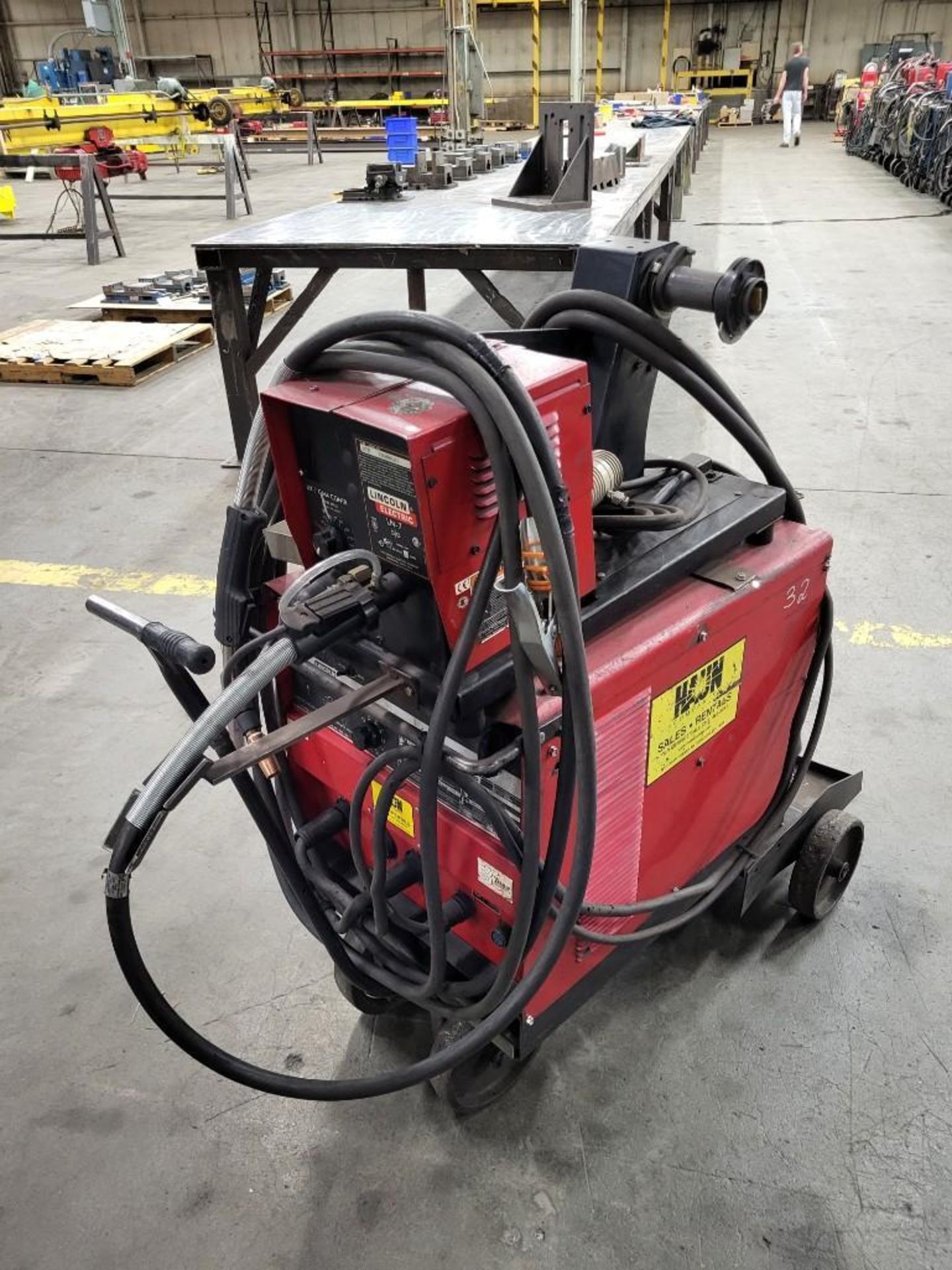 LINCOLN ELECTRIC CV-300 MIG WELDER WITH LN-7 WIRE FEEDER - Image 4 of 11