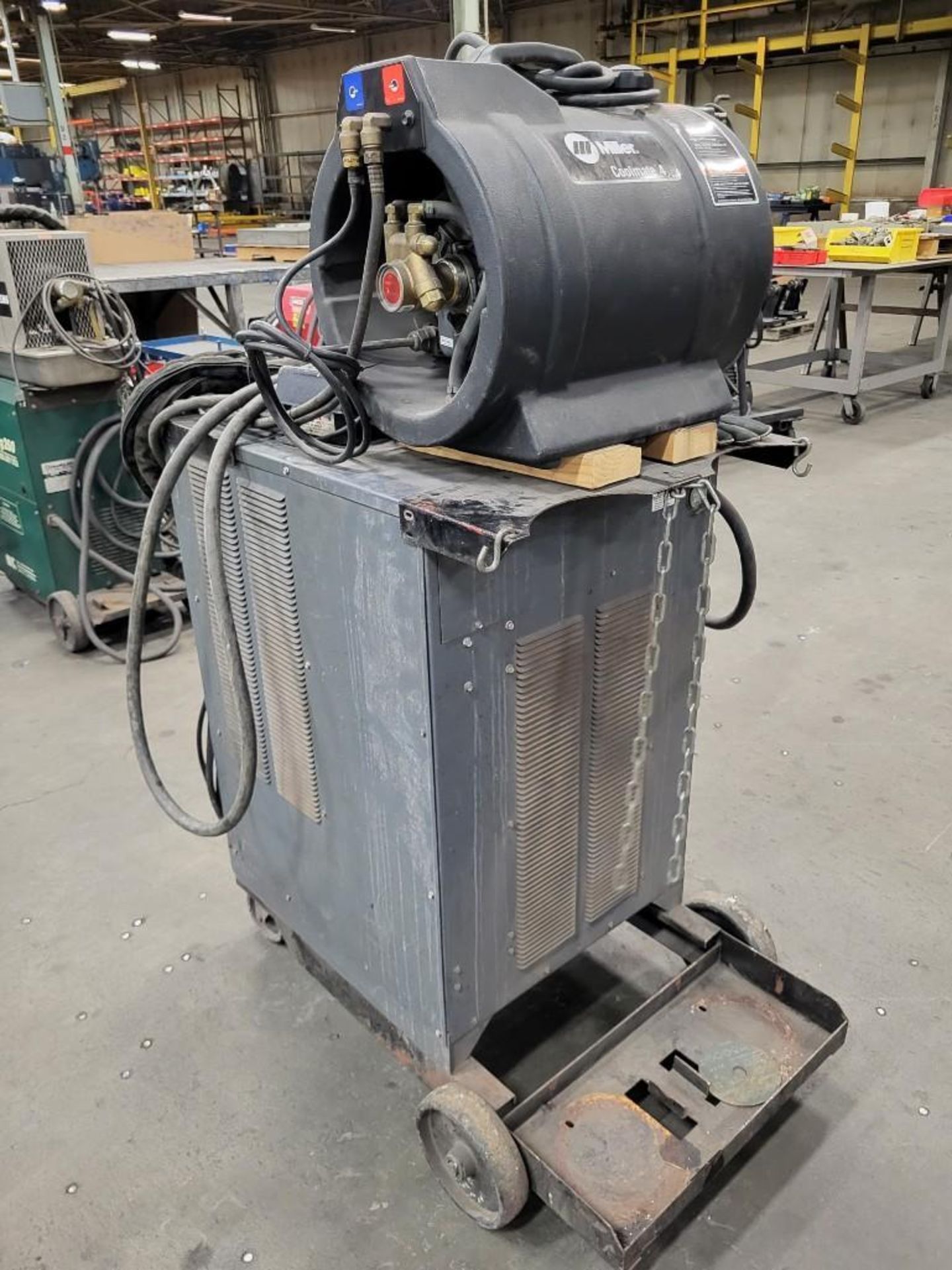 LINCOLN ELECTRIC SQUARE WAVE TIG 300 WELDER WITH MILLER COOLMATE 4 - Image 3 of 10